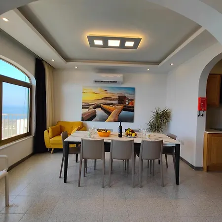 Seafront 3 Bed Panoramic Seaviews B7- Qbajjar