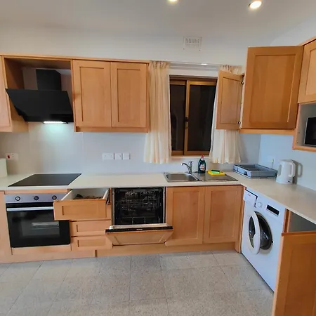 Seafront 3 Bed Panoramic Seaviews B7- Apartment Qbajjar