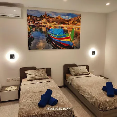 Apartment Seafront 3 Bed Panoramic Seaviews B7- Qbajjar